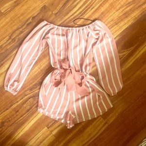 Long sleeve off-shoulder Forever 21 romper